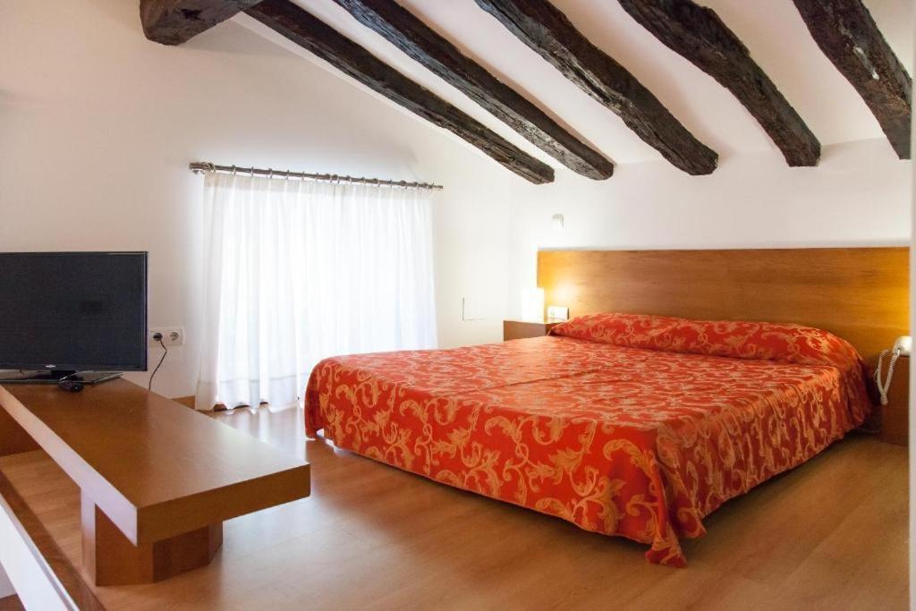 Gastro Hotel La Giraldilla Lierganes Phòng bức ảnh