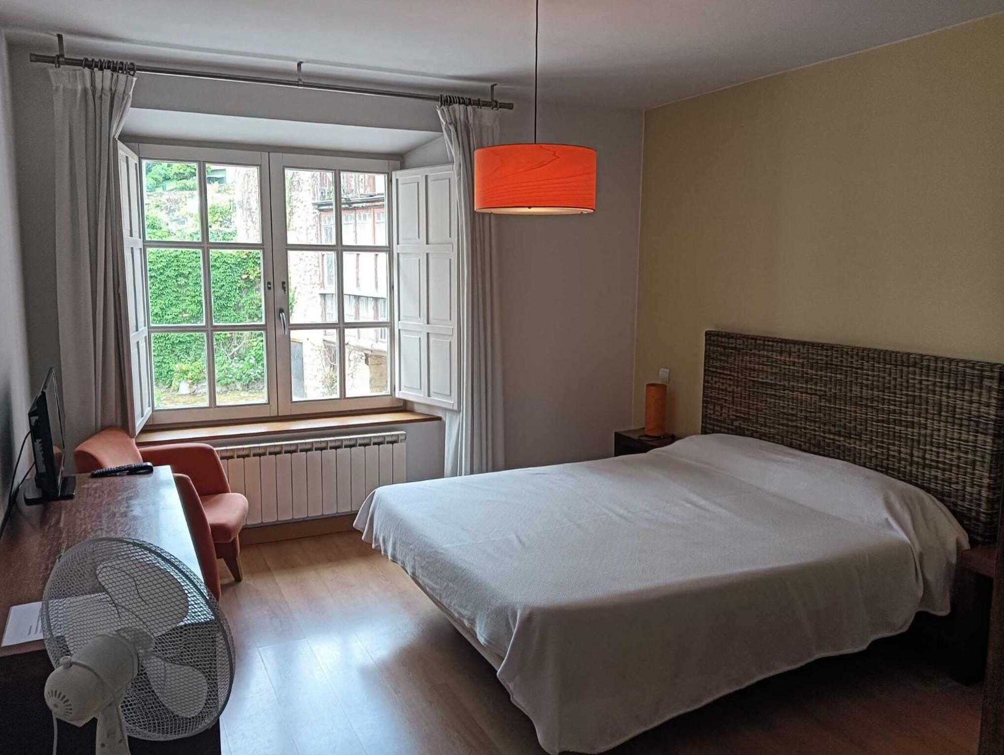 Gastro Hotel La Giraldilla Lierganes Phòng bức ảnh